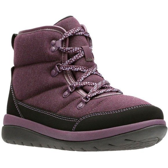 cloudsteppers boots by clarks